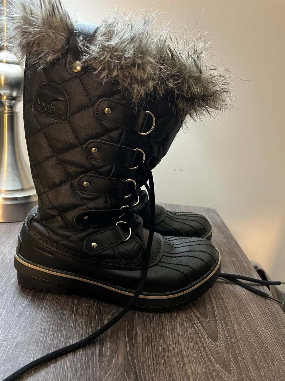Sorel Winter Boots Black Quilted Faux Fur